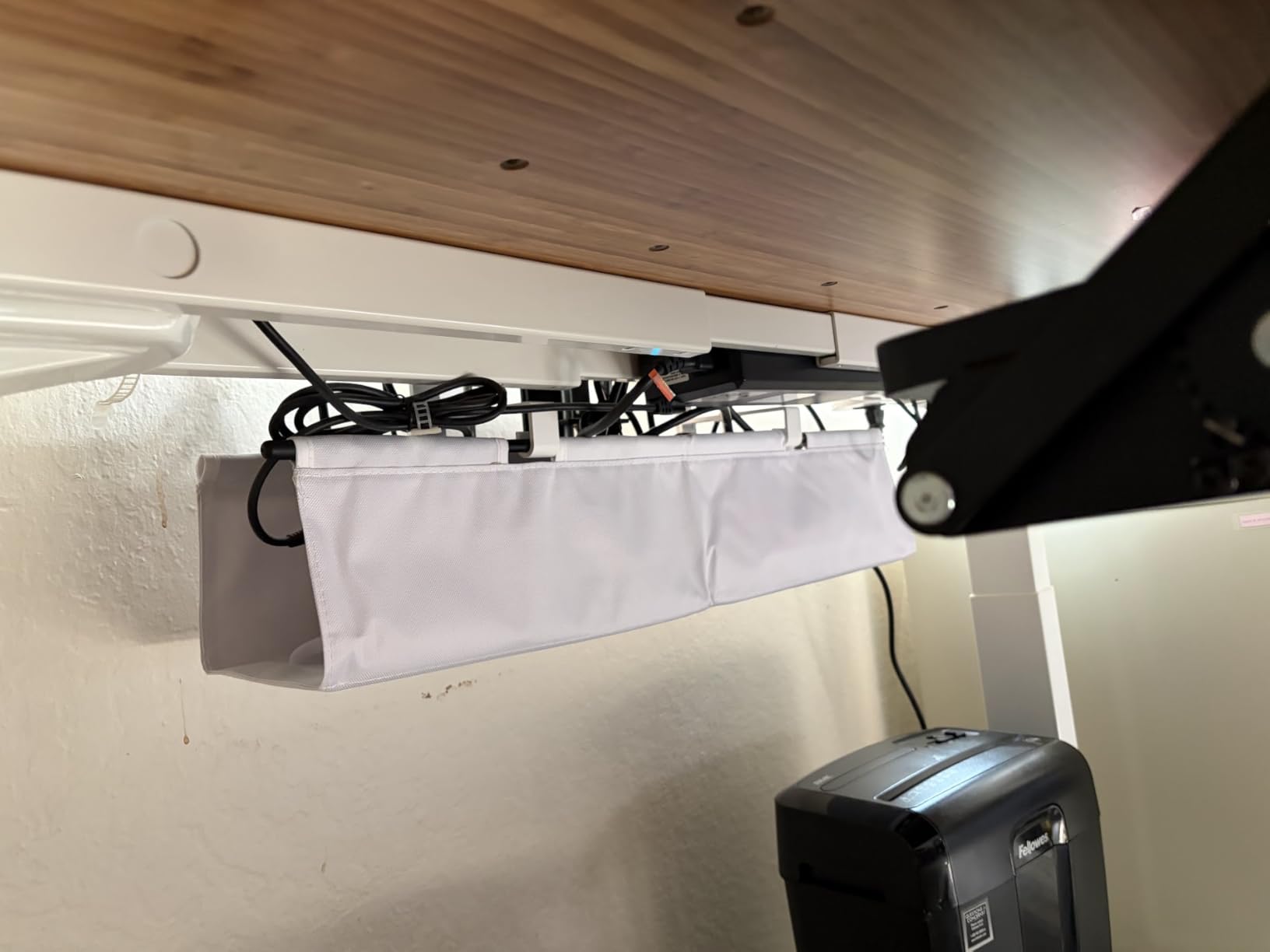 Univivi No Drill Under Desk Cable Management Tray, 36 inch Cable Management customer photo 2