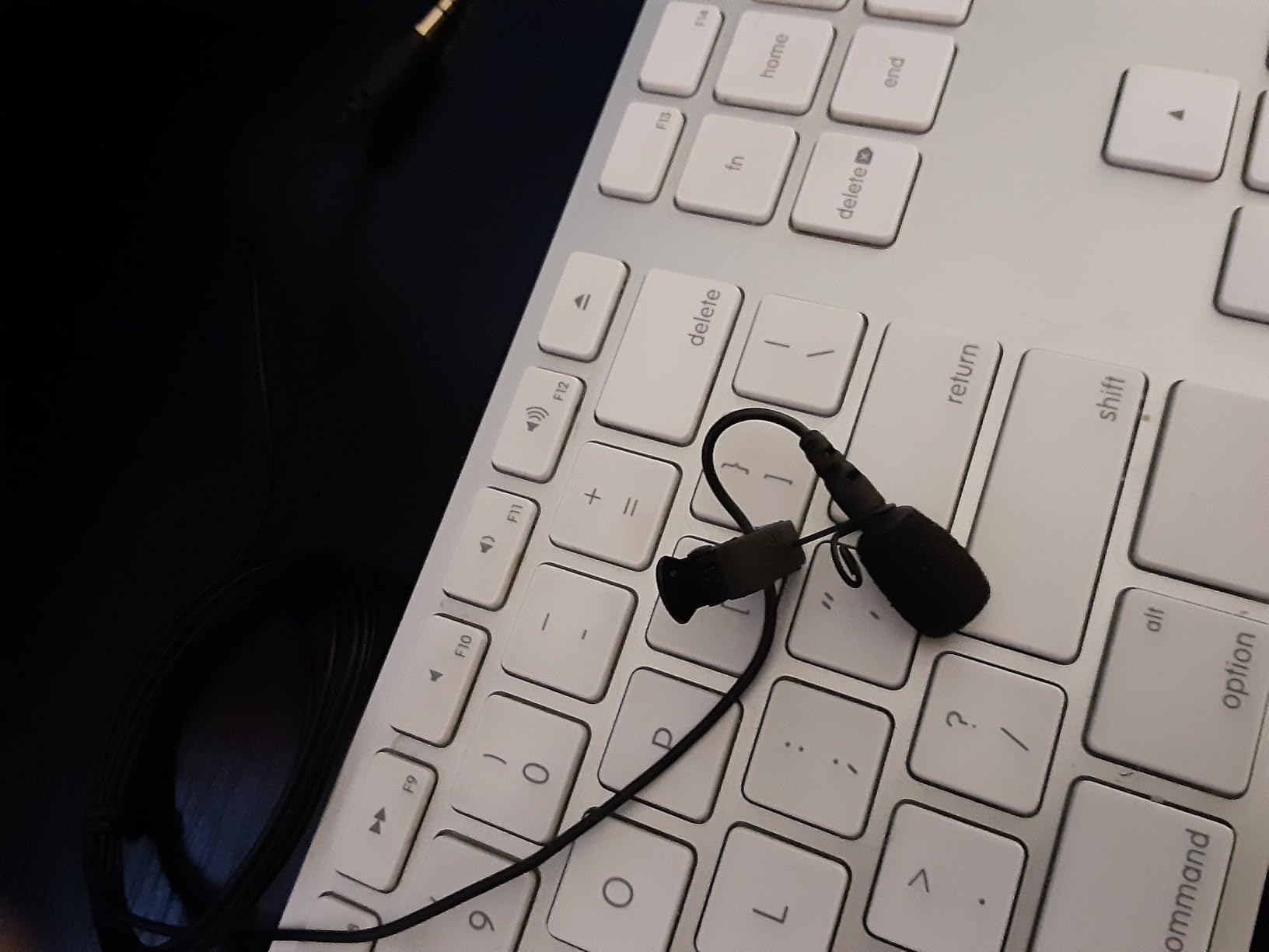 RØDE Wireless GO III (Gen 3) – Compact Wireless Mic – Pristine Audio, 32-bit Float Recording, Automatic Level Control, for Phones, Cameras and Computers (Black) | 32-bit Float Recording, Automatic Level Control, for Phones, Cameras and Computers (Black) customer photo 2
