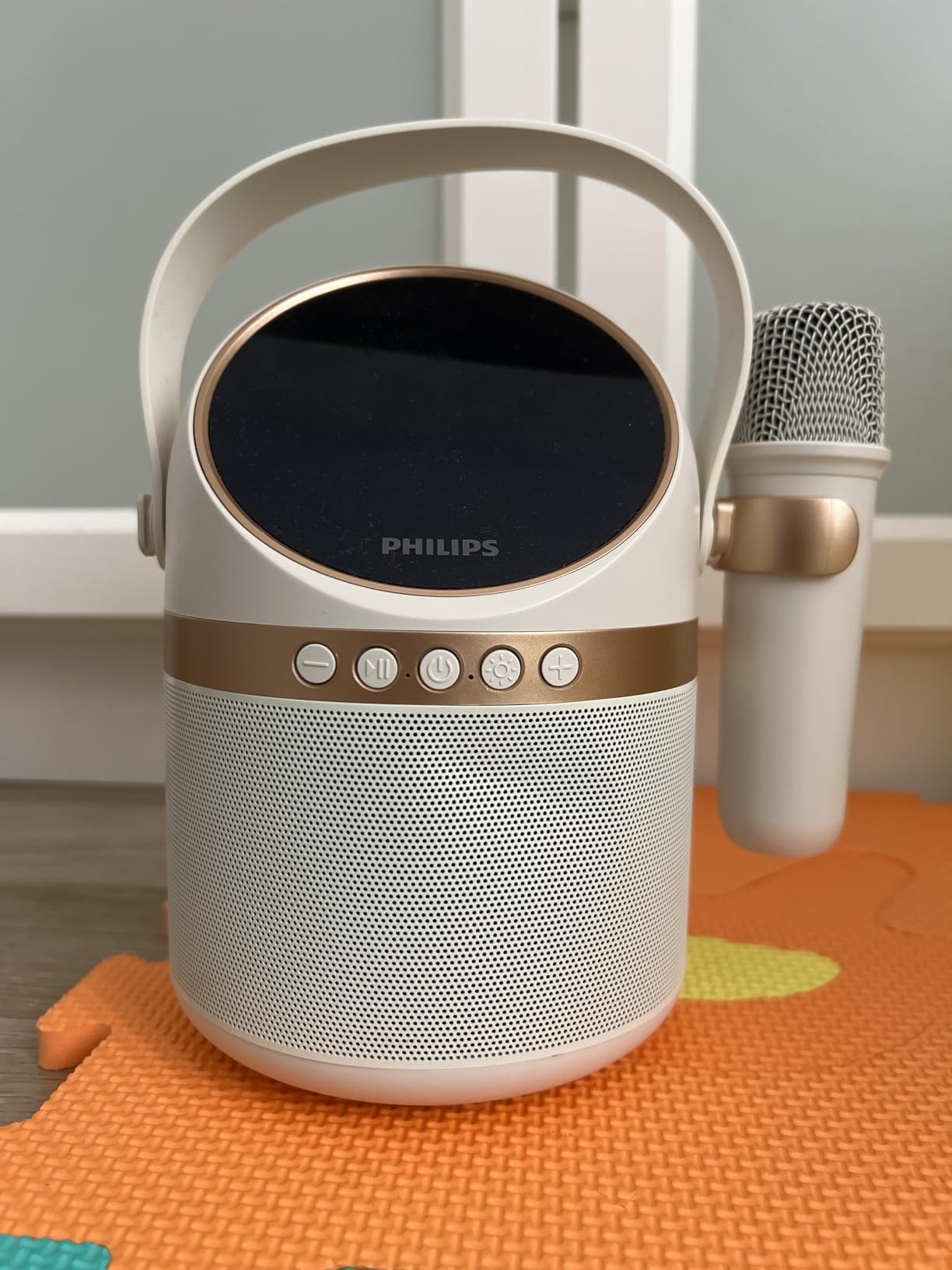 PHILIPS S2508 Portable Karaoke Machine,Party Bluetooth Speaker with 2 Karaoke Microphones,7 H Battery,Multi-Colored Light Modes with Display Screen,6 Vocal Effects,USB,AUX or TF Card Input,Mini,White customer photo 2