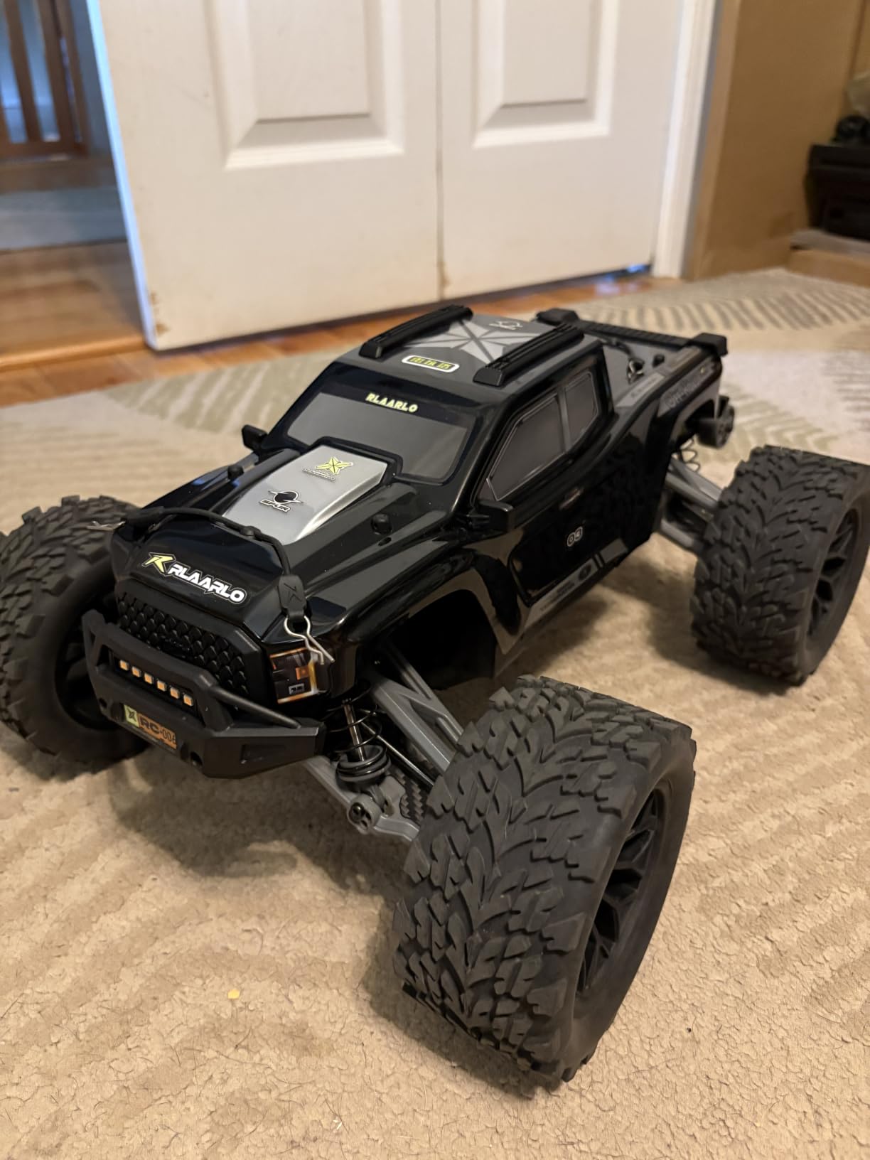 RIAARIO 1/10 Brushless RC Cars, 50+ MPH, 4WD, Waterproof, Carbon Fiber customer photo 2