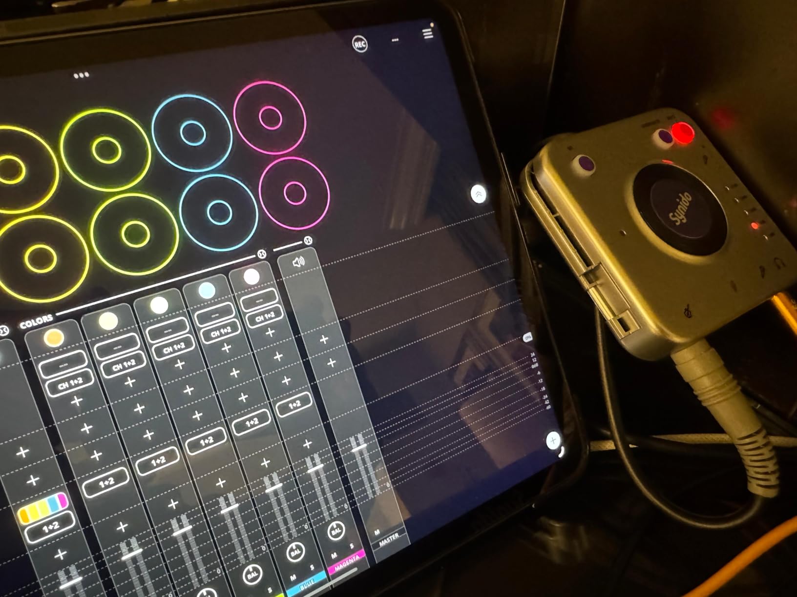 Synido A20 Portable USB-C Audio Interface for Guitar & DJ Recording customer photo 1