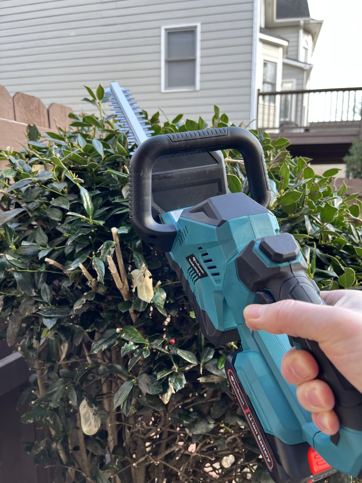 Hedge Trimmers Cordless with Battery, 3000RPM Brushless Motor customer photo 1