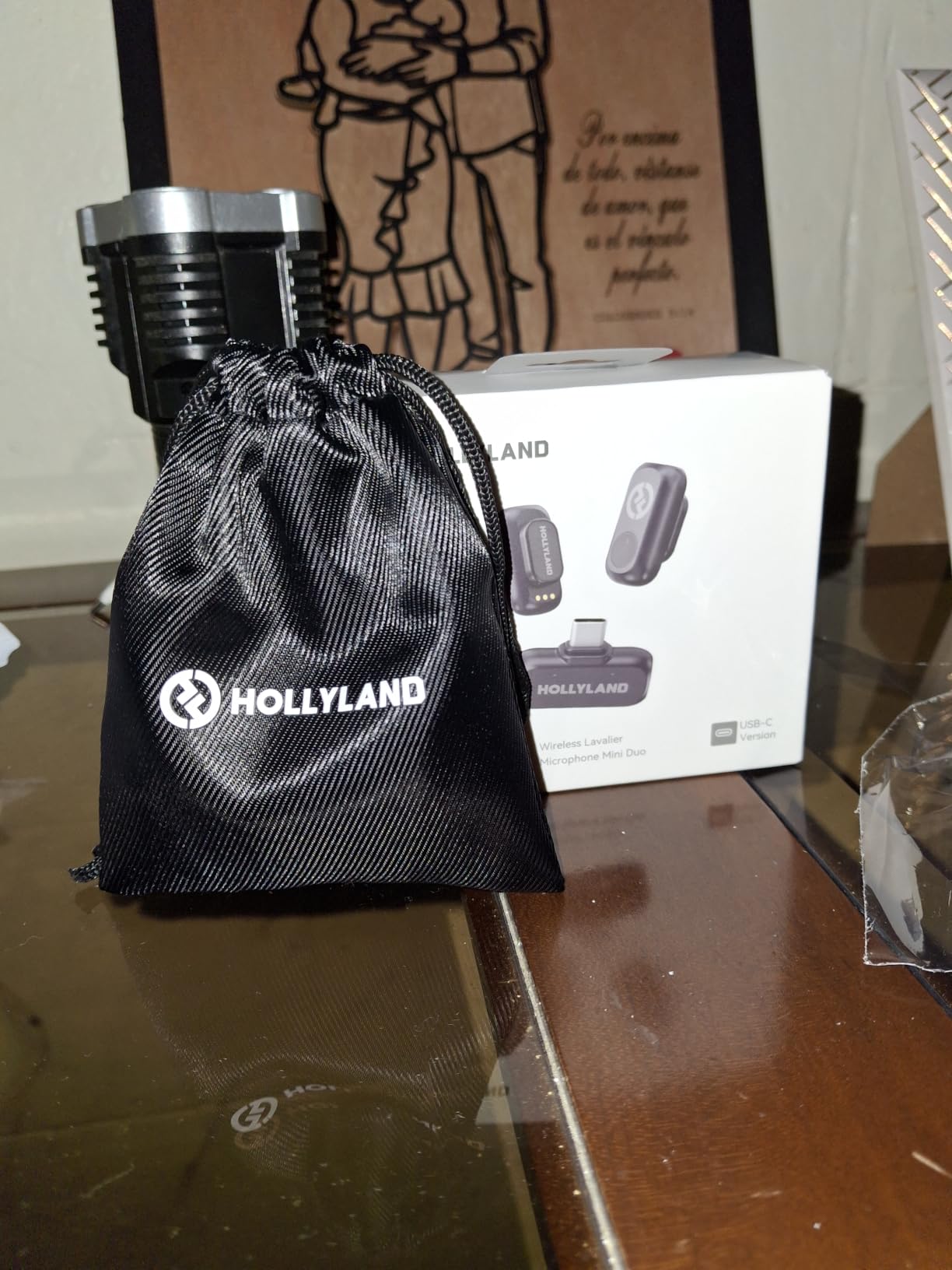 Hollyland Lark A1(2TX + USB-C RX), Wireless Microphone for iPhone & Android customer photo 1
