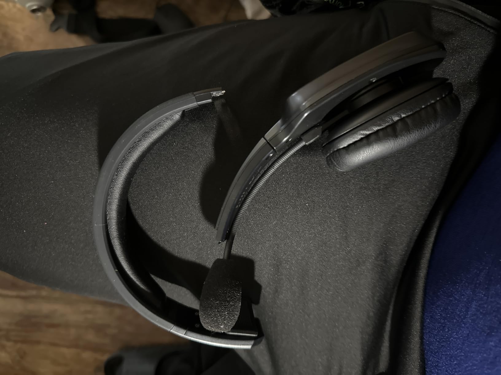 Trucker Bluetooth Headset, 60-Hour AI Noise-Canceling Mic for Driving customer photo 1