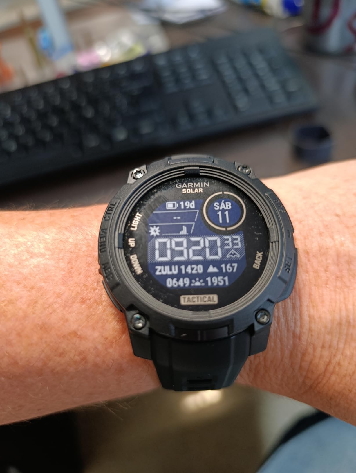 Garmin Instinct® 3 Tactical, Solar, 45mm, Black customer photo 1
