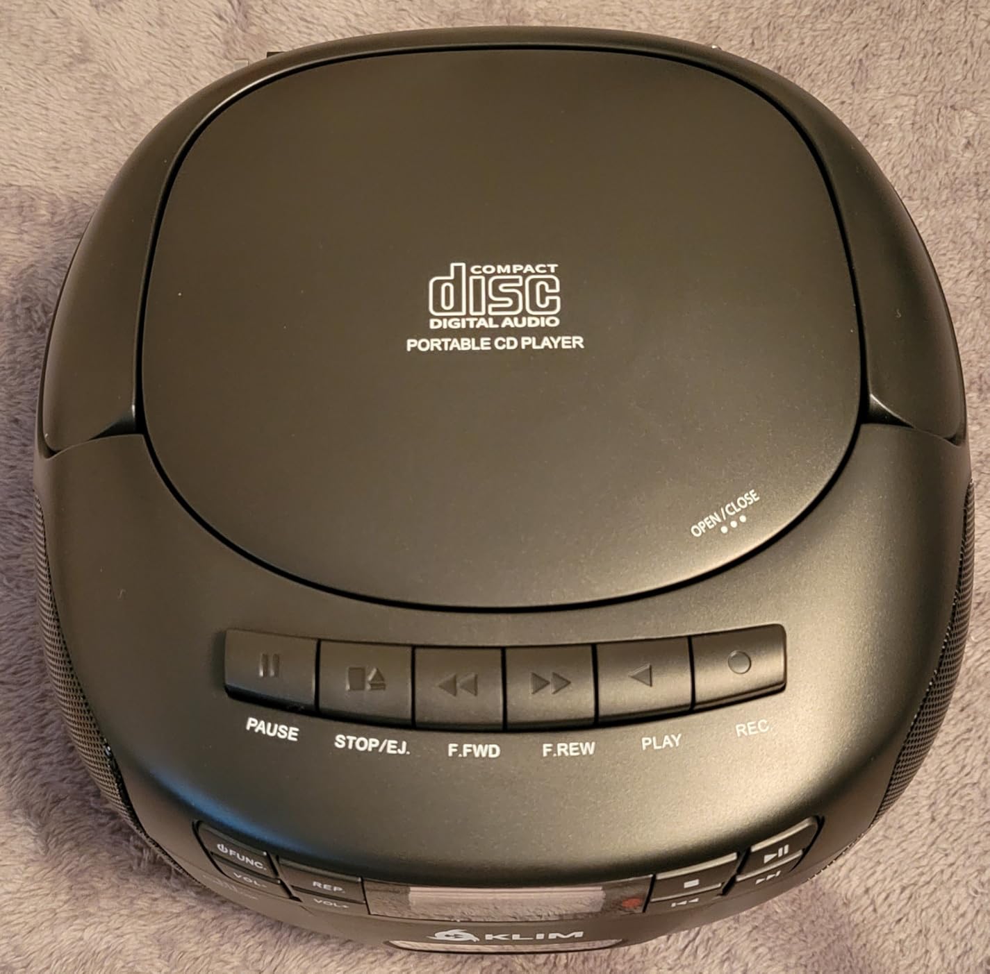 CD Cassette Player with Case, Bluetooth Boombox, AM FM Radio, USB Drive customer photo 2