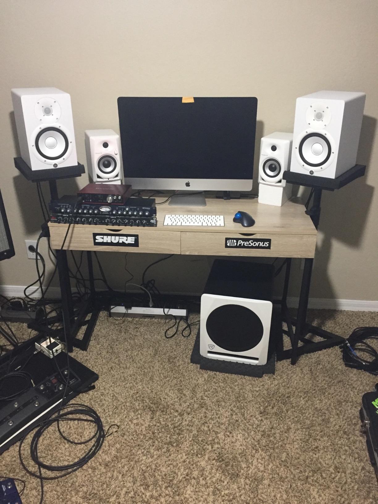 Rockville APM10D Active Studio Subwoofer in Dark Wood, 10