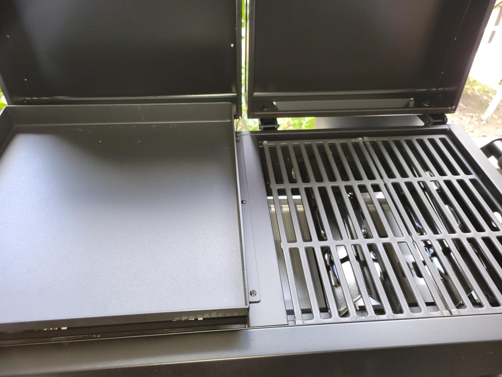 Royal Gourmet 4 Burner Propane Gas Grill and Griddle Combo with Hood customer photo 2