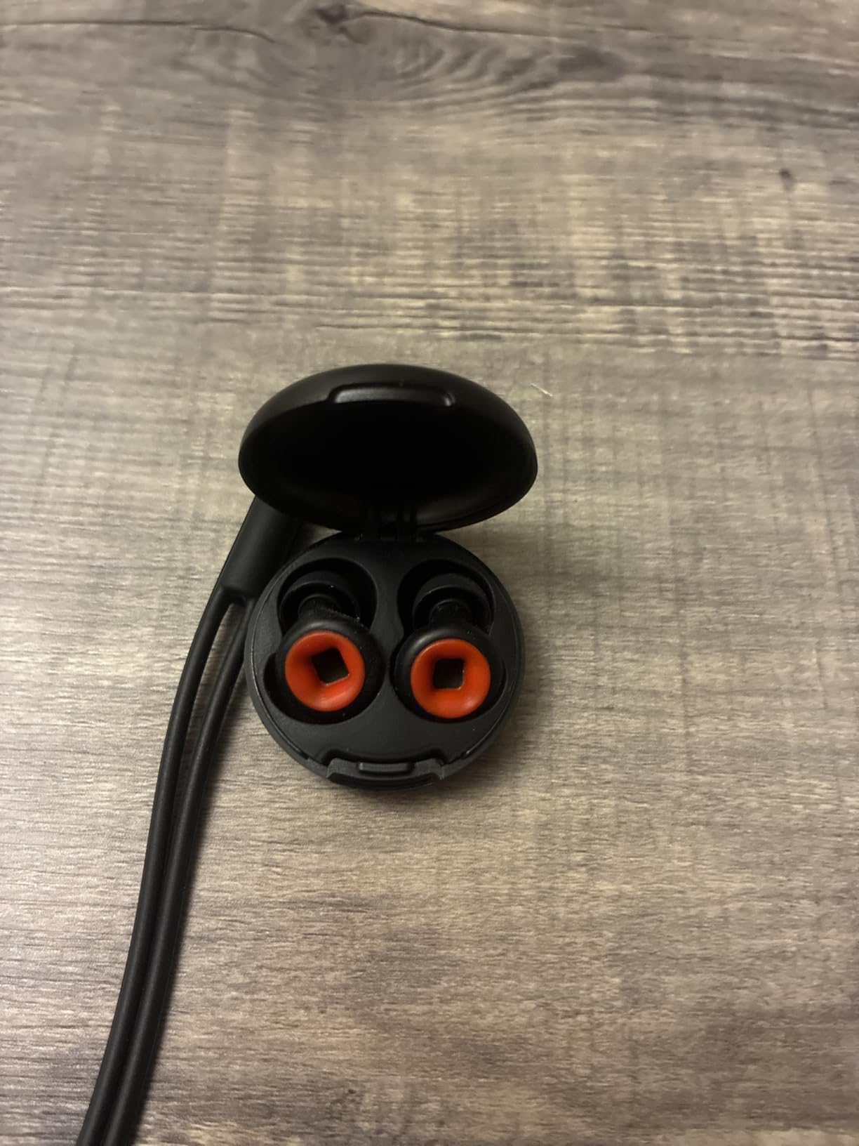 Motorcycle Ear Plugs Wind Noise,45db Moto Earplugs Riding,Motorcycle Hearing Protection,Reusable Wind Noise Cancelling Earplug for Motorbike,Touring,Racing,Riding,Sleep,Concerts (Black and Red) customer photo 2