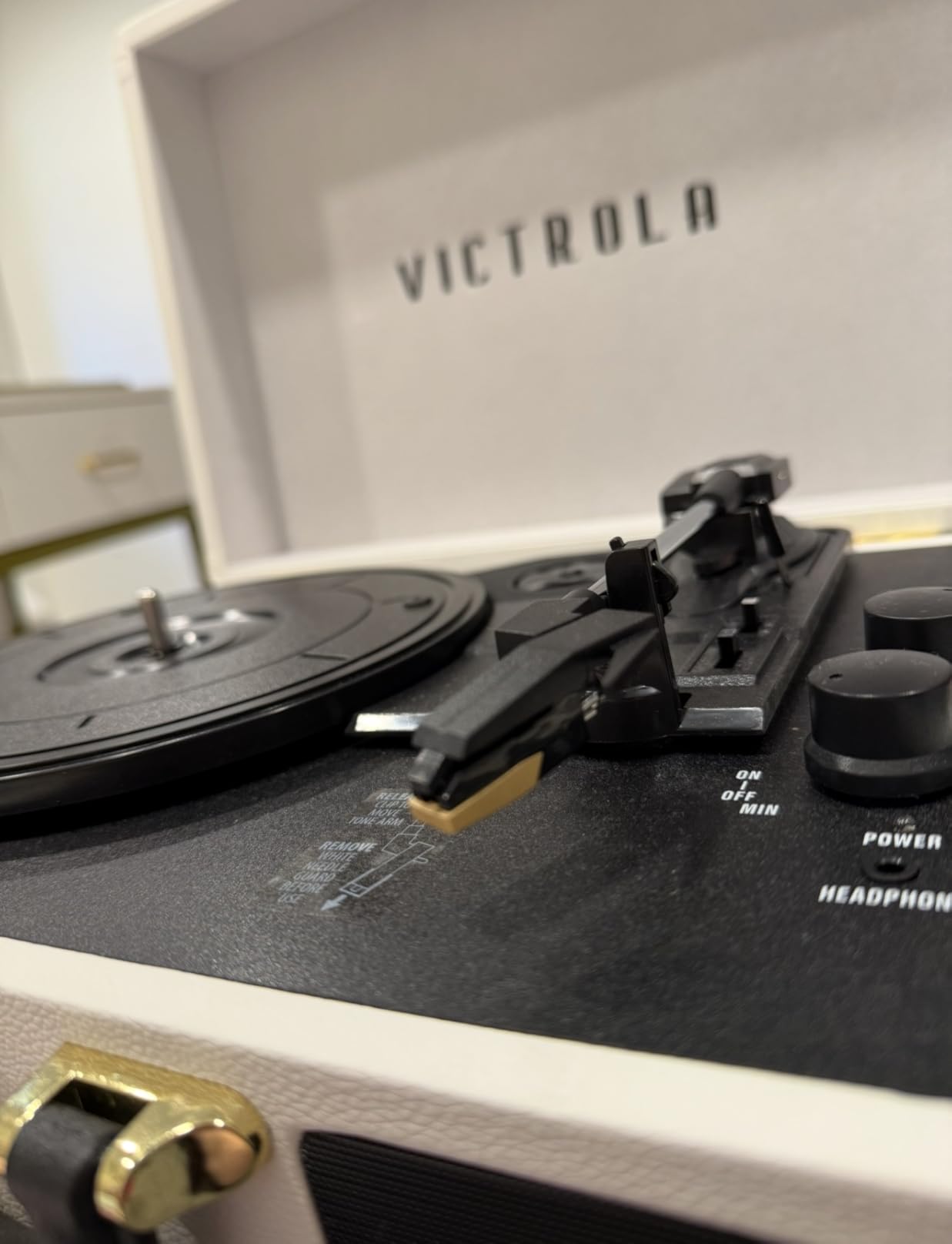 Record Player Needles Replacement, SOOFOTO Durable Diamond Turntable Record Stylus for Victrola, Crosley, Sylvania, 1byone, Soundesign, and Teac Vinyl LP Phonograph(Pack of 4) customer photo 1