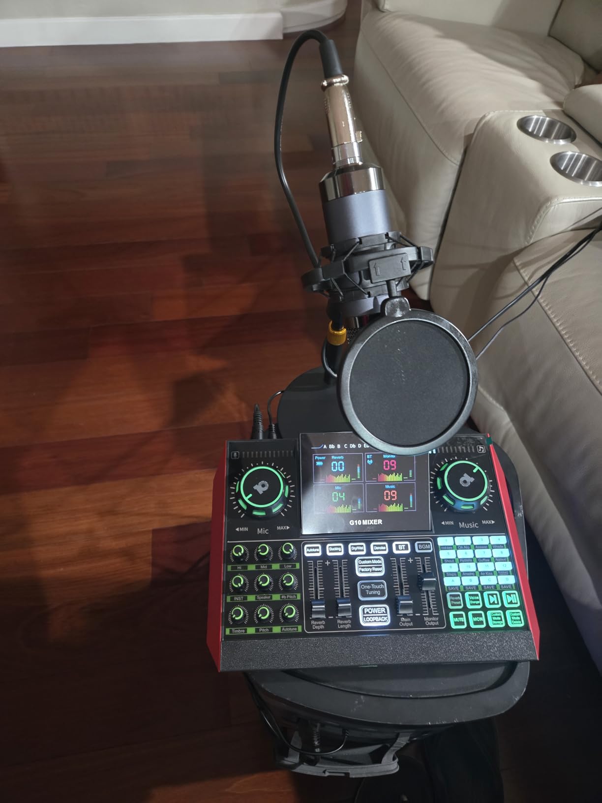 TENLAMP G10 Creator Audio Mixer Bundle with Microphone for Streaming customer photo 1