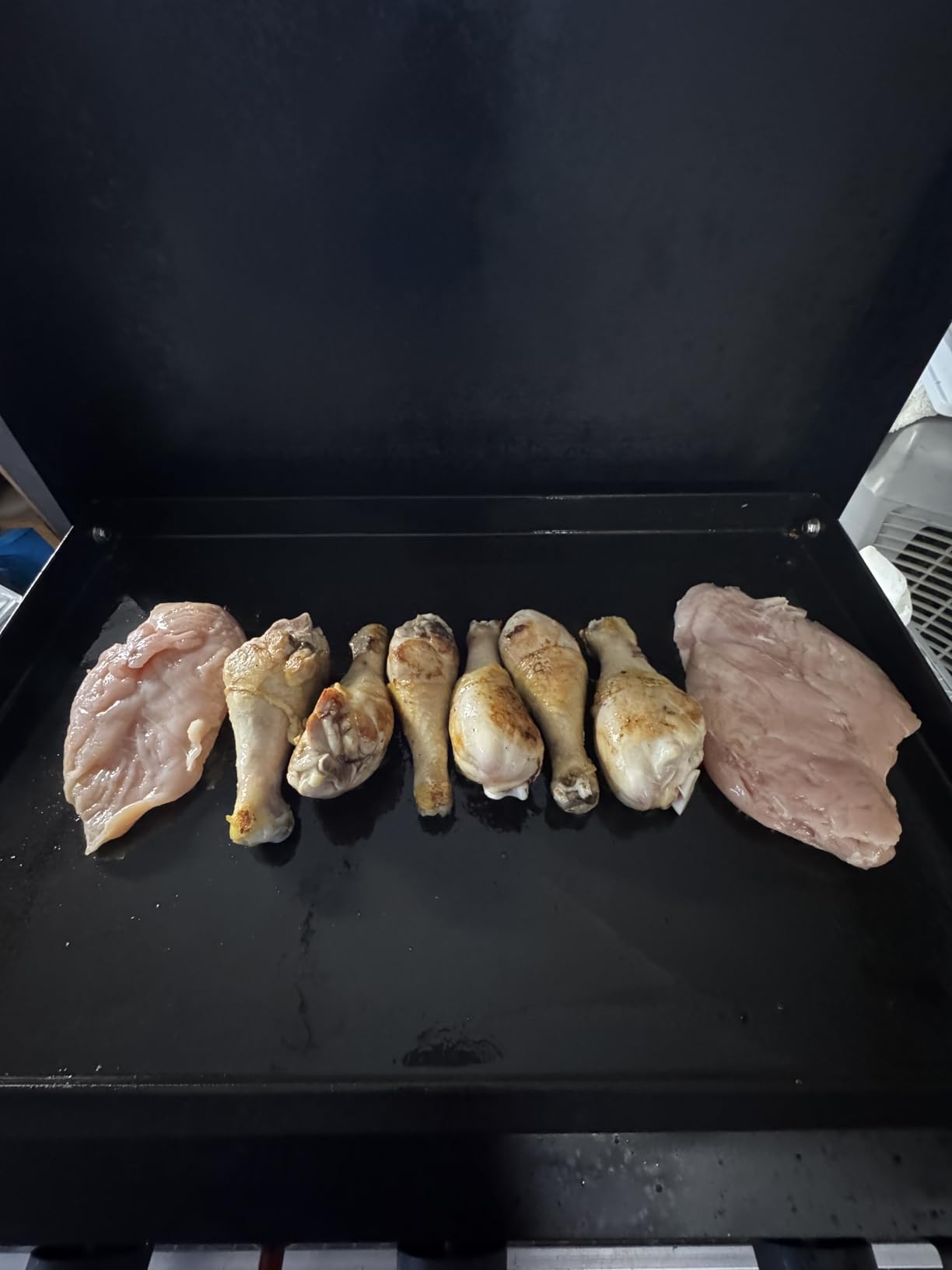 SKOK 4 Burners Outdoor Tabletop Gas Griddle with Hood, Flat Top Grill customer photo 1