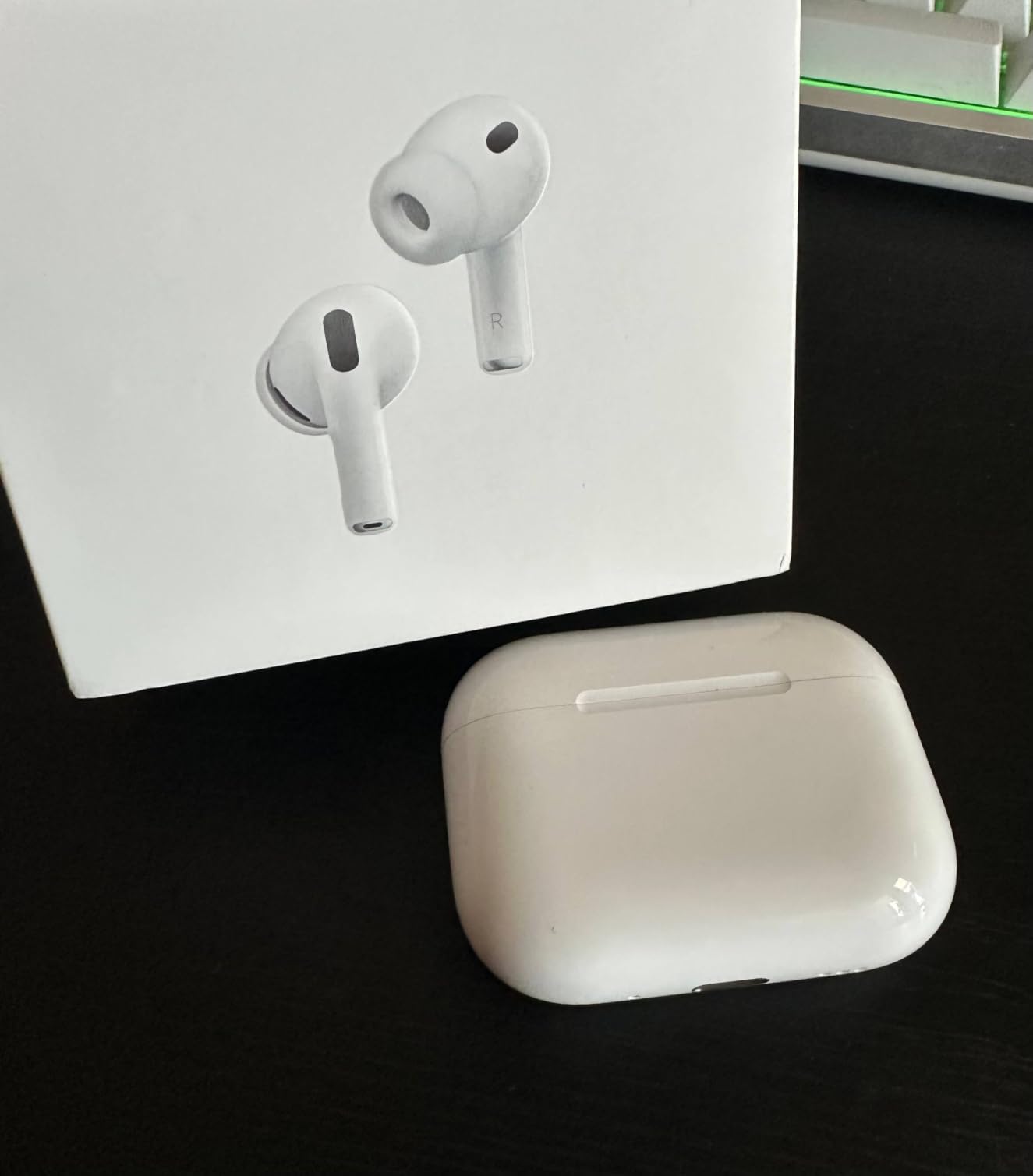 Apple AirPods Pro 3 Wireless Earbuds with Active Noise Cancellation customer photo 2