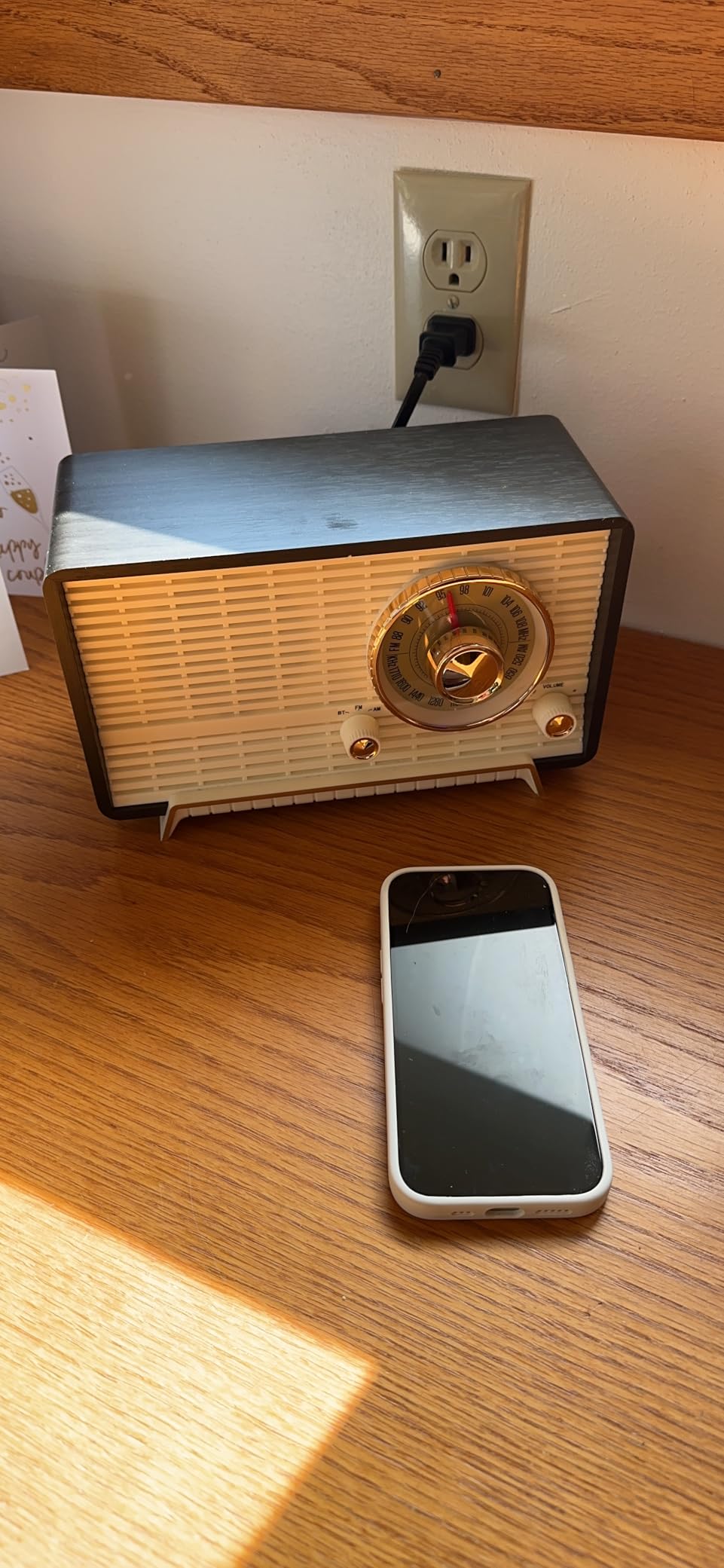 YOWGULF AM FM Radio Classic Retro Wood Table Bluetooth Speaker Plug-in Wall customer photo 1