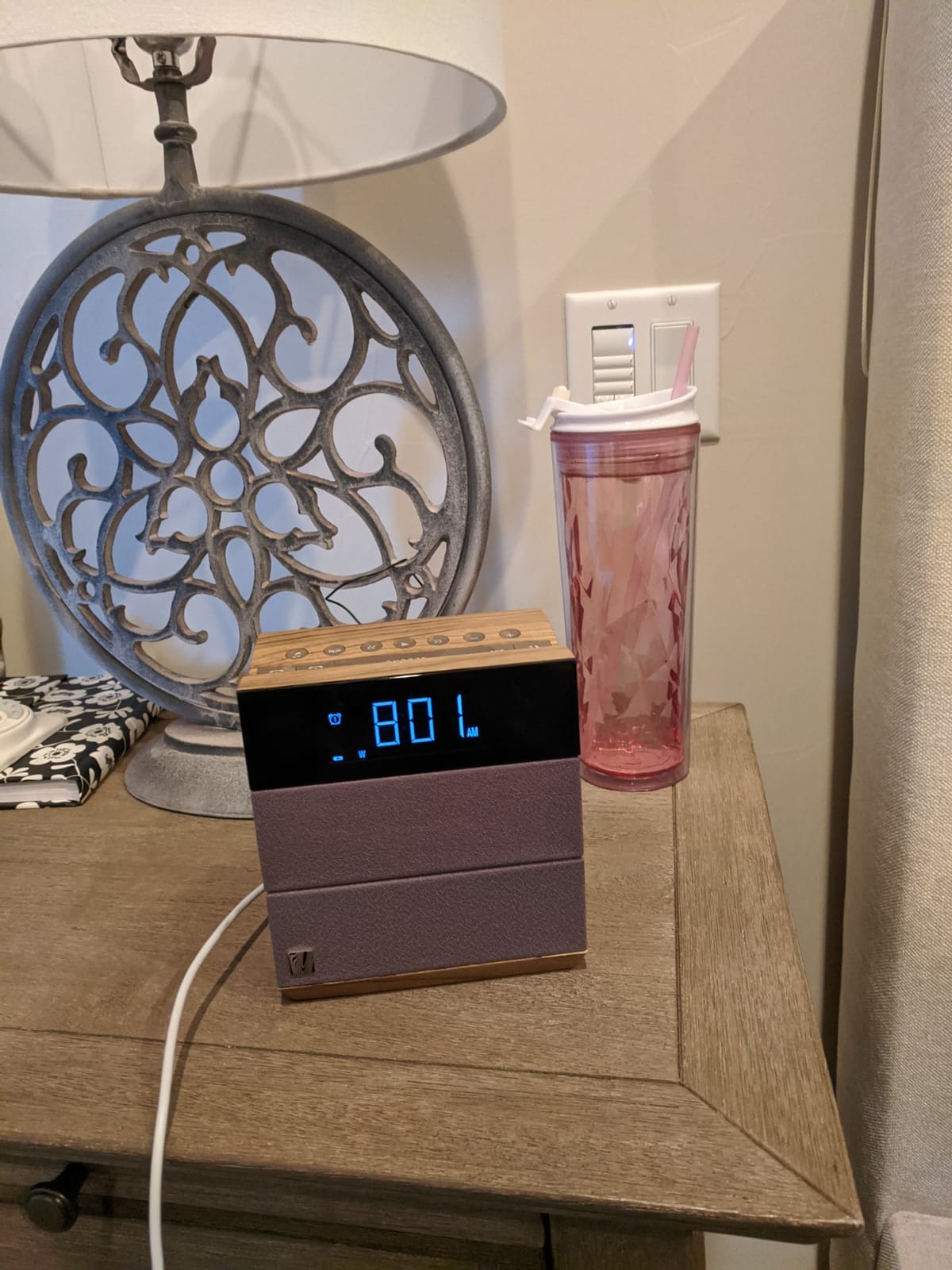 Soundfreaq Sound Rise II, SFQ-16: Bedside Alarm Clock Radio & Bluetooth Speaker, with Large Display Screen, FM Radio, Fast USB Charging, and Nature Sound (Wood Taupe) customer photo 1