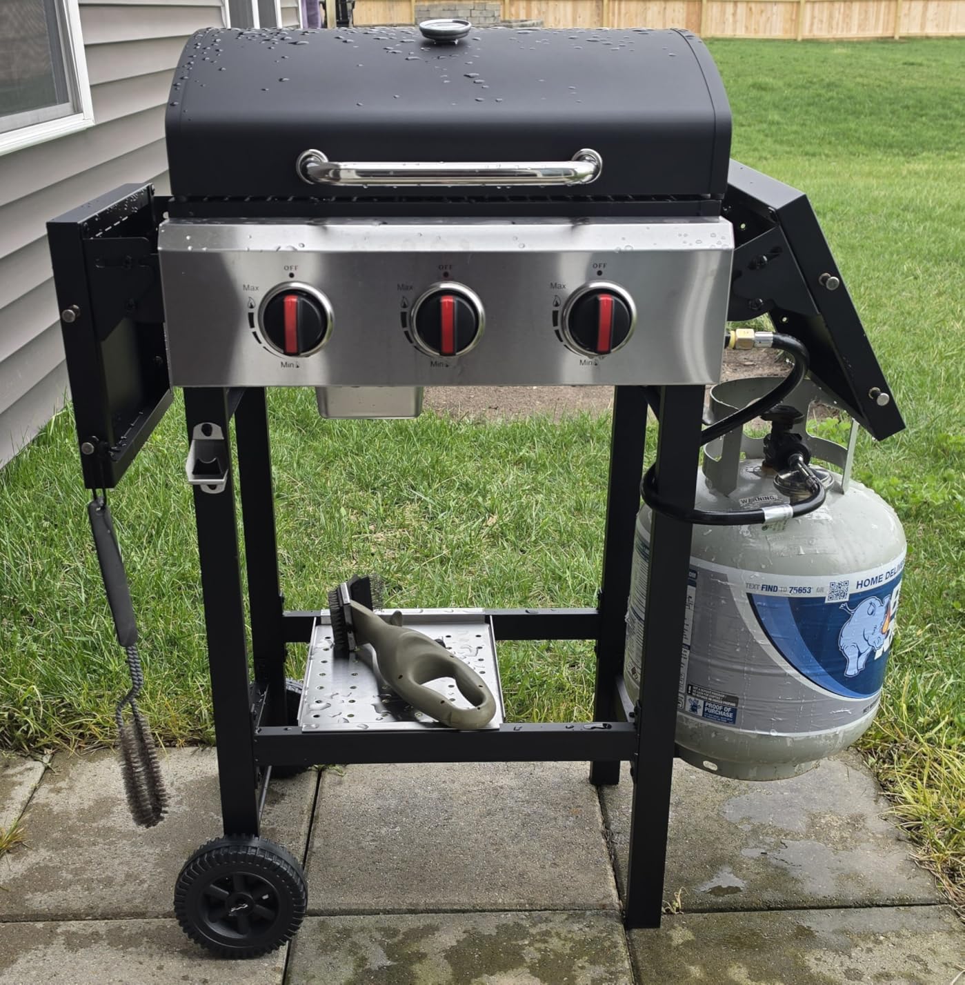 Propane Gas Grill with Folding Side Tables, 3-Burner Gas Grill with Cast Iron Grates and Stainless Steel Griddle Pan, Outdoor BBQ Grill Portable with Wheels 30,000 BTU Output customer photo 2