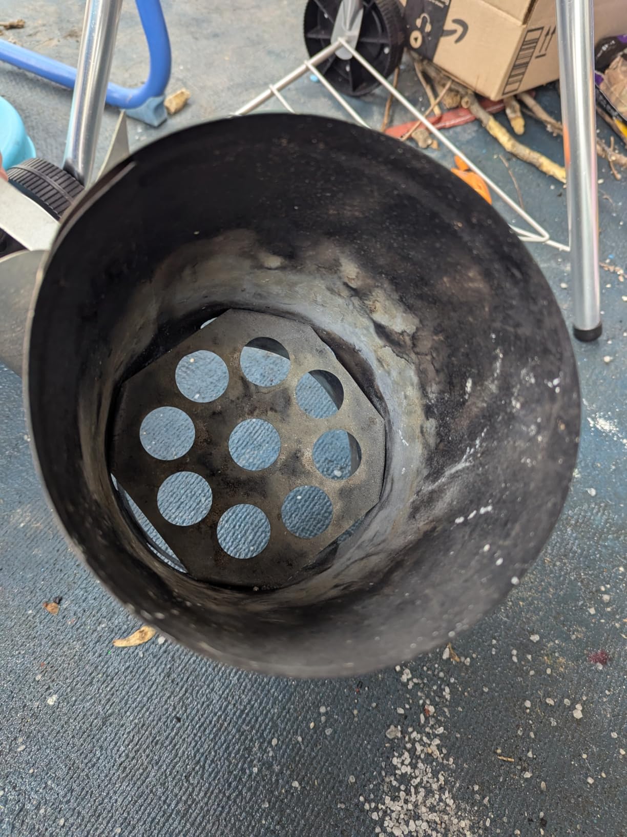 Kingsford Compact Charcoal Chimney Starter for Grills and BBQs customer photo 2