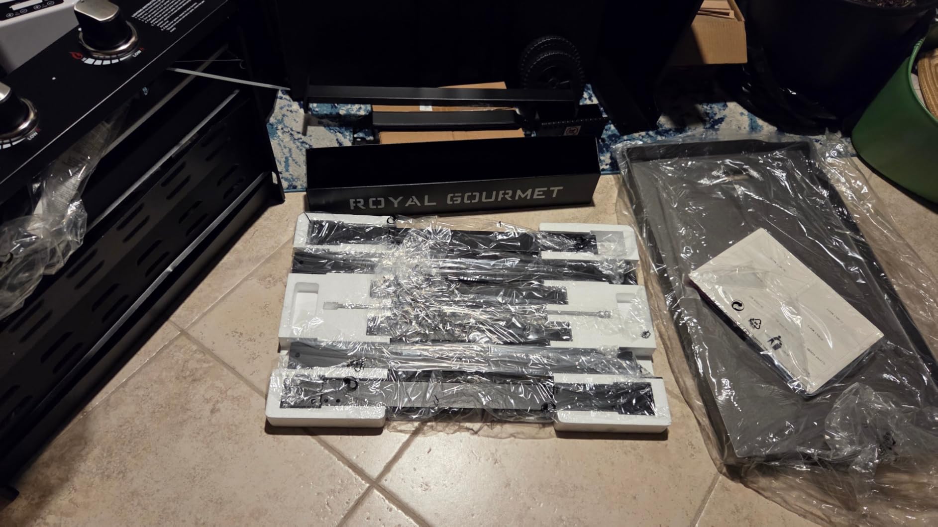 Royal Gourmet 3-Burner Gas Griddle with Hood, Collapsible Side Shelves customer photo 1
