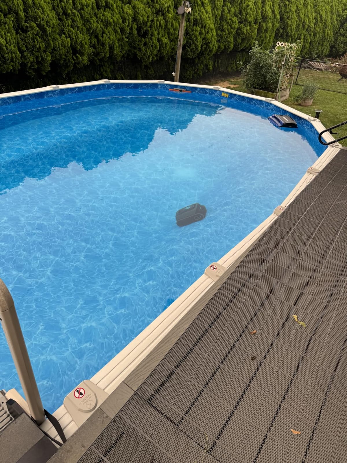 AIPER Scuba V3 AI Vision Cordless Robotic Pool Cleaner, Grey customer photo 1