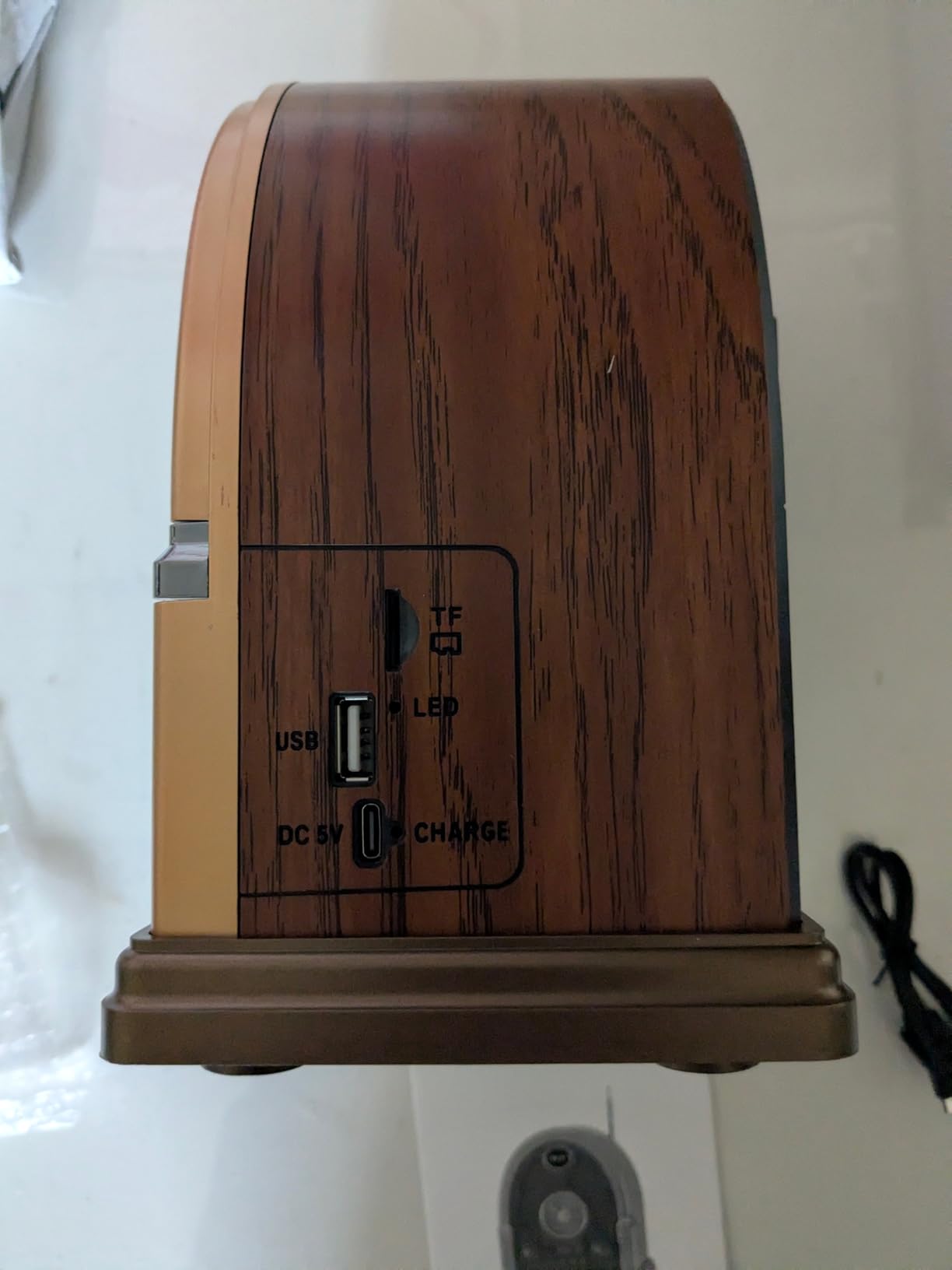 Portable Vintage AM/FM/SW Radio with Bluetooth Speaker, Retro Design customer photo 2