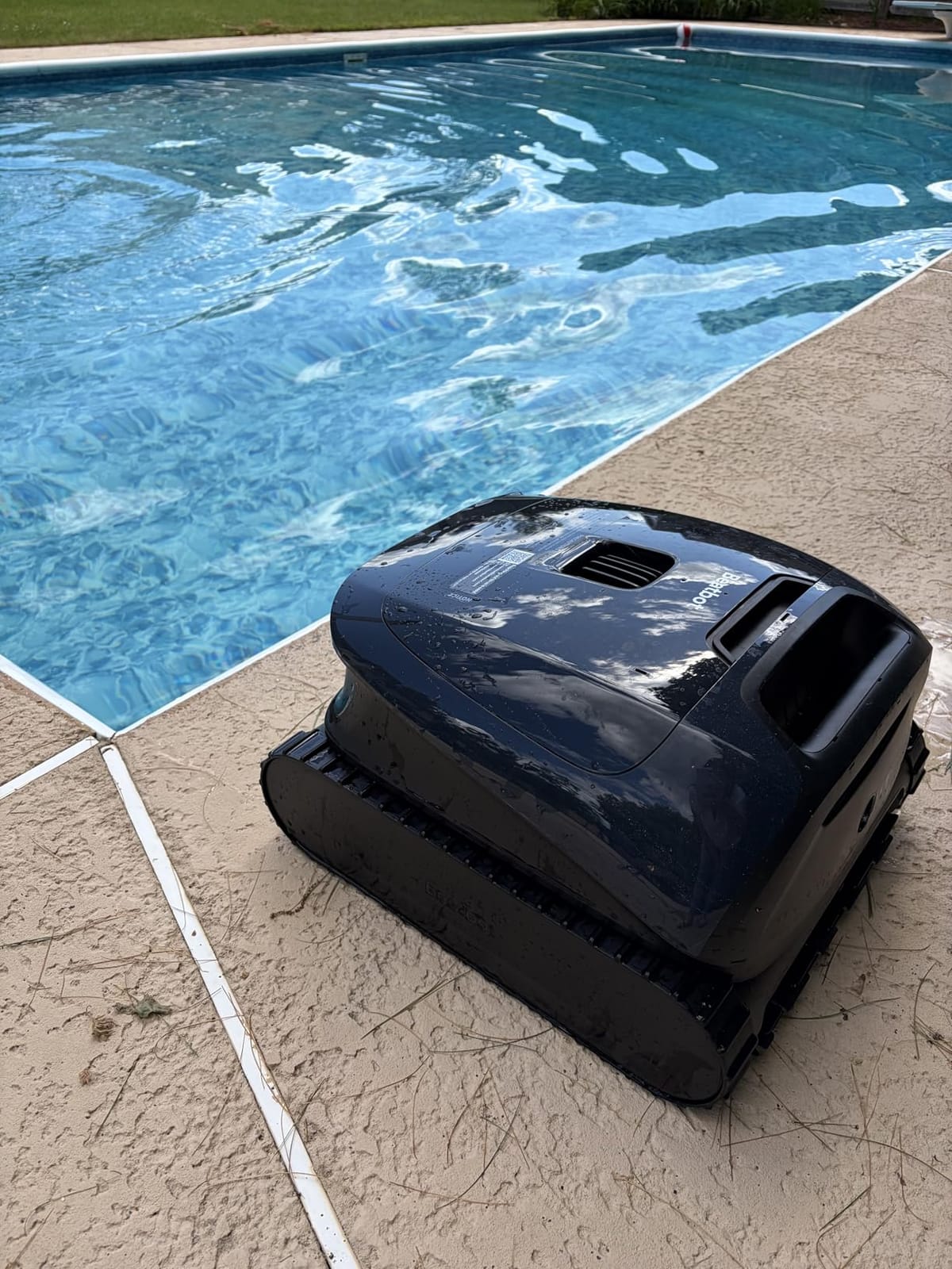 Beatbot Sora 30 Pool Vacuum, Floor & Wall & Waterline & Platform Cleaning, 6800GPH Power, Smart Parking, 300Min Runtime, 5L Capacity, for Above & In-Ground Pools 3229 sq.ft, Deep Blue customer photo 2