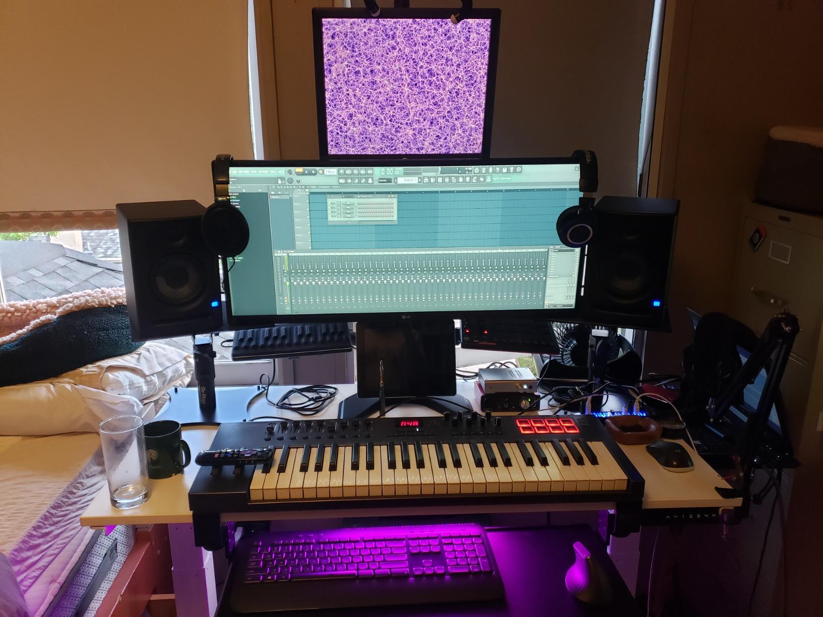 PreSonus Eris E5 Pair 2-Way 5.25” Near Field Studio Monitors customer photo 1