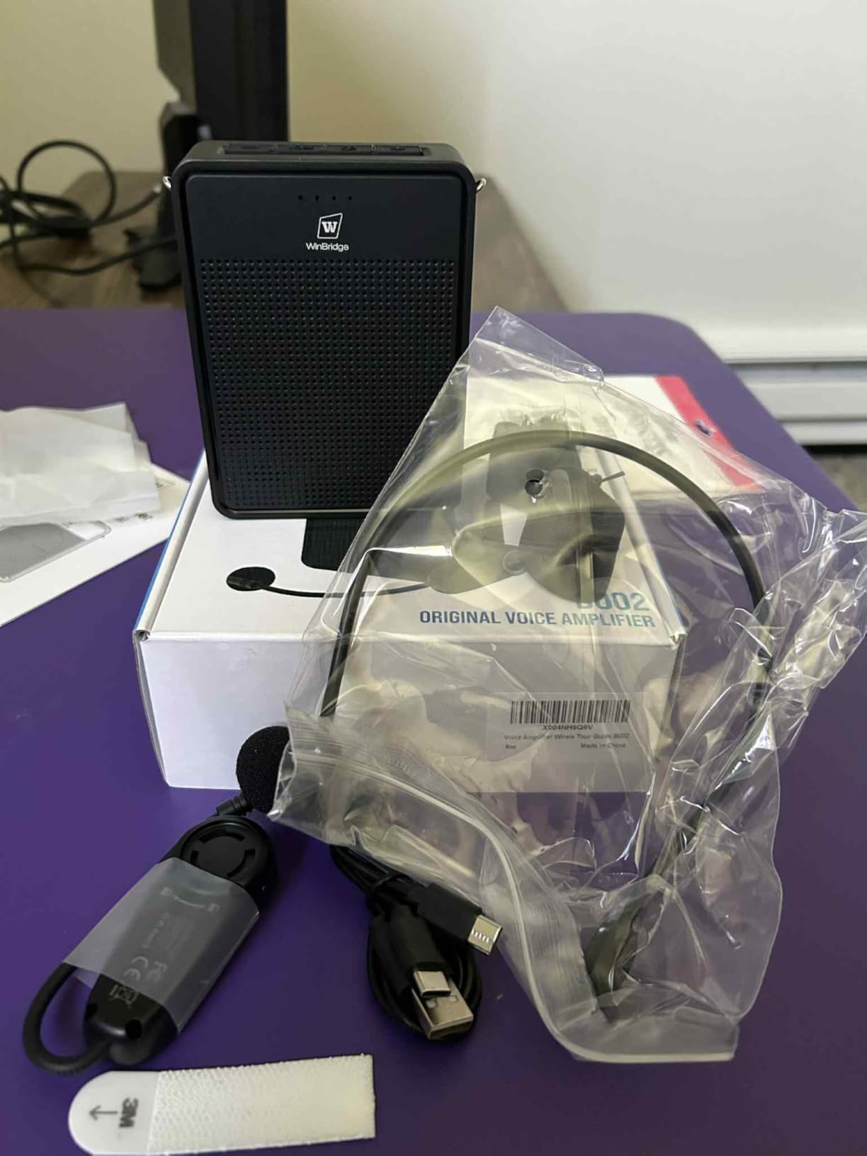 Voice Amplifier with Bluetooth & Wireless Lavalier Microphone B006 15W customer photo 1