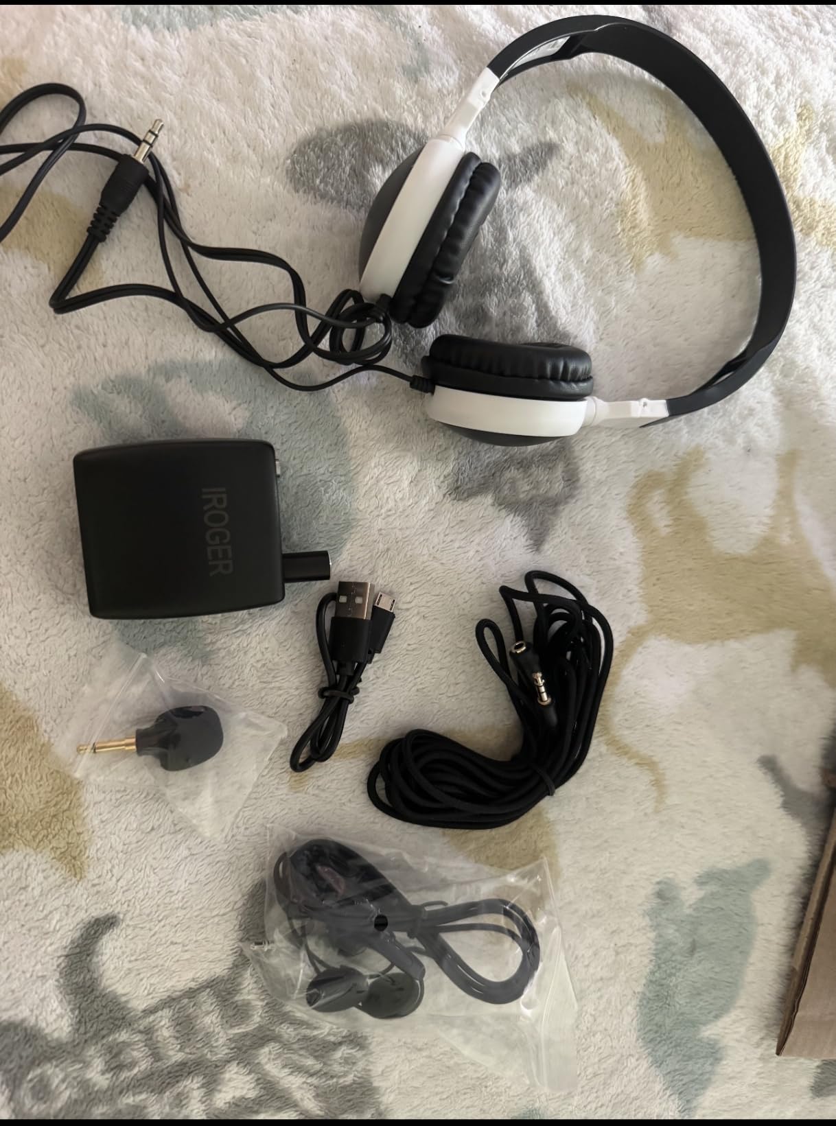 Hearing Amplifier Rechargeable Hearing Device with Headphone Personal Sound Amplifier for Ears,Seniors,Directional Microphone customer photo 1