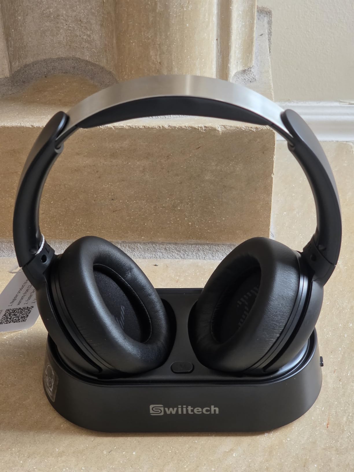 Swiitech Wireless TV Headphones with Charging Dock, 45H Playtime, Black customer photo 2