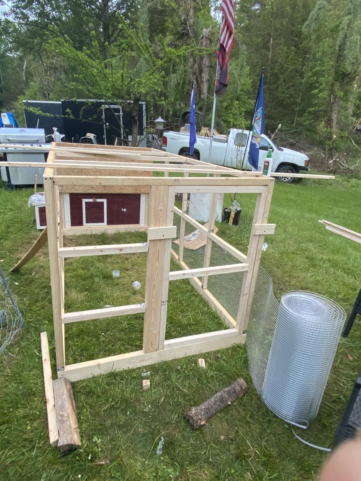 Petsfit Outdoor Chicken Coop with Run for 4-6 Chickens, 3 Nesting Boxes customer photo 1