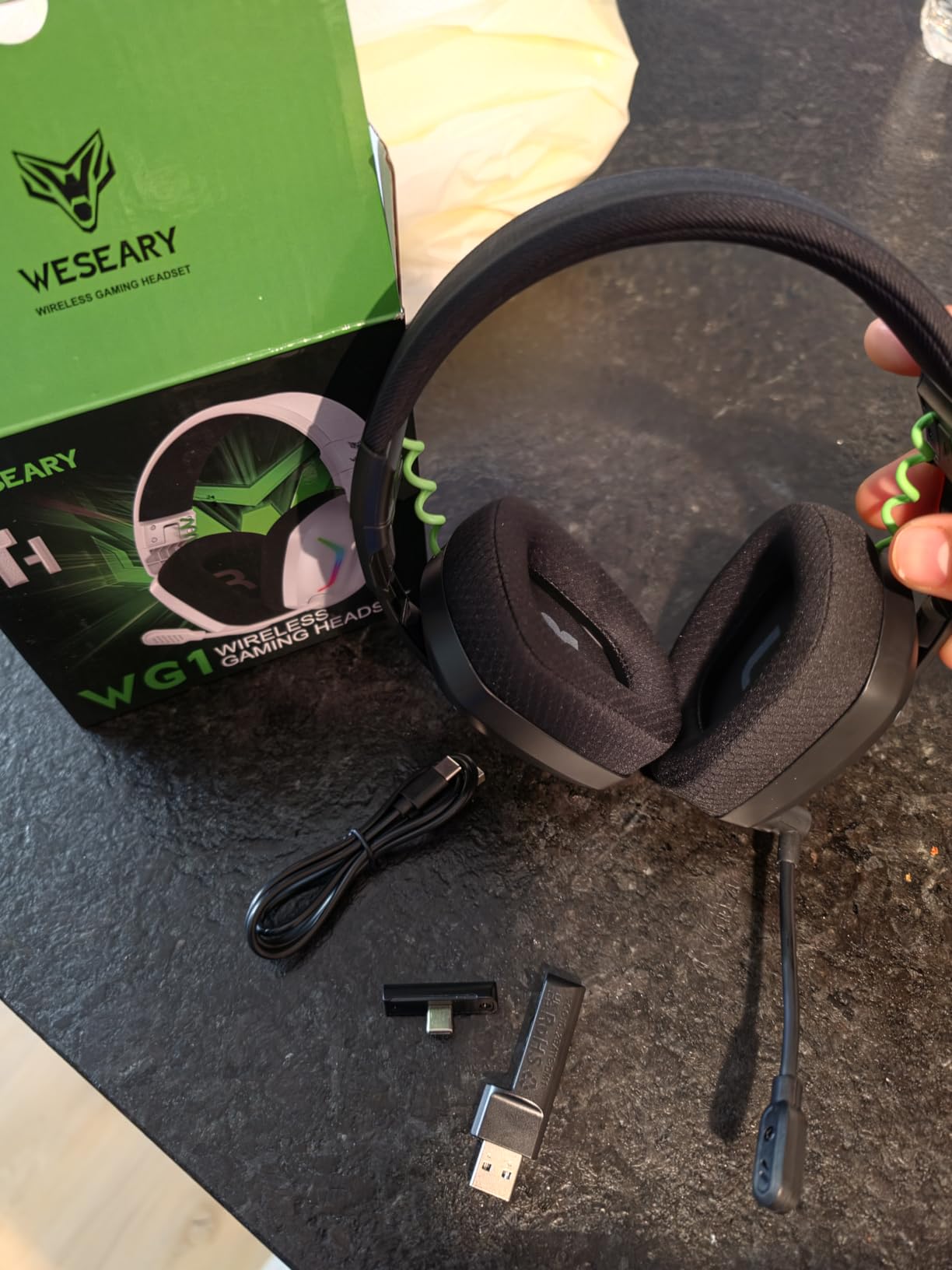 WESEARY Wireless Gaming Headset for Xbox Series X|S, Flux White customer photo 2