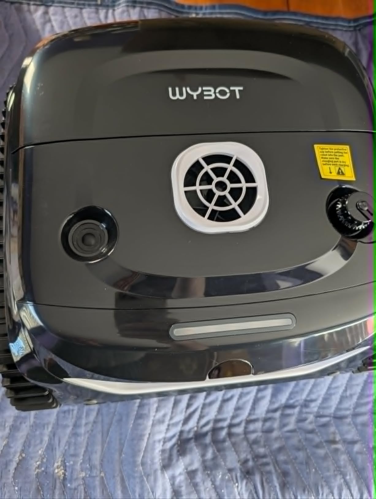 WYBOT B1 Cordless Robotic Pool Vacuum Pool Cleaner Robot for Inground Pools customer photo 2