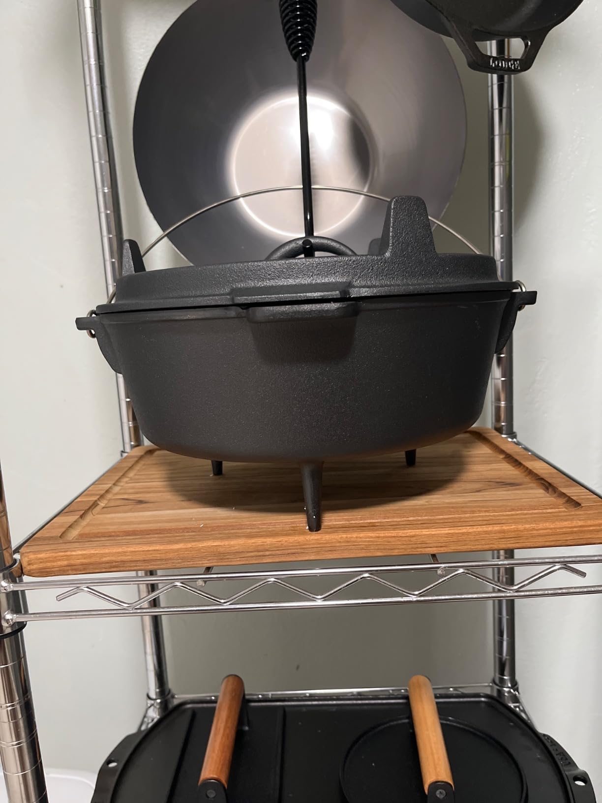 Uno Casa 6 Qt Cast Iron Dutch Oven for Camping | Skillet Lid, Lifter, Tote customer photo 2