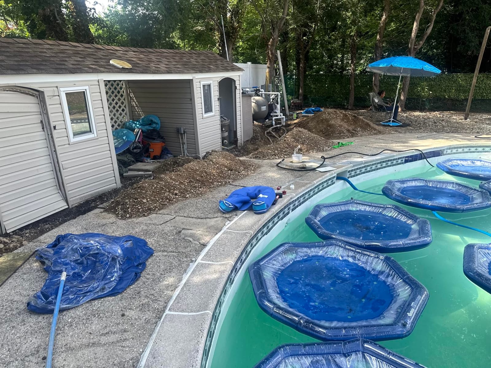 GoFloats V2 Inflatable Solar Pool Heaters for Affordable Pool Heating and Insulation - 3 Pack customer photo 1