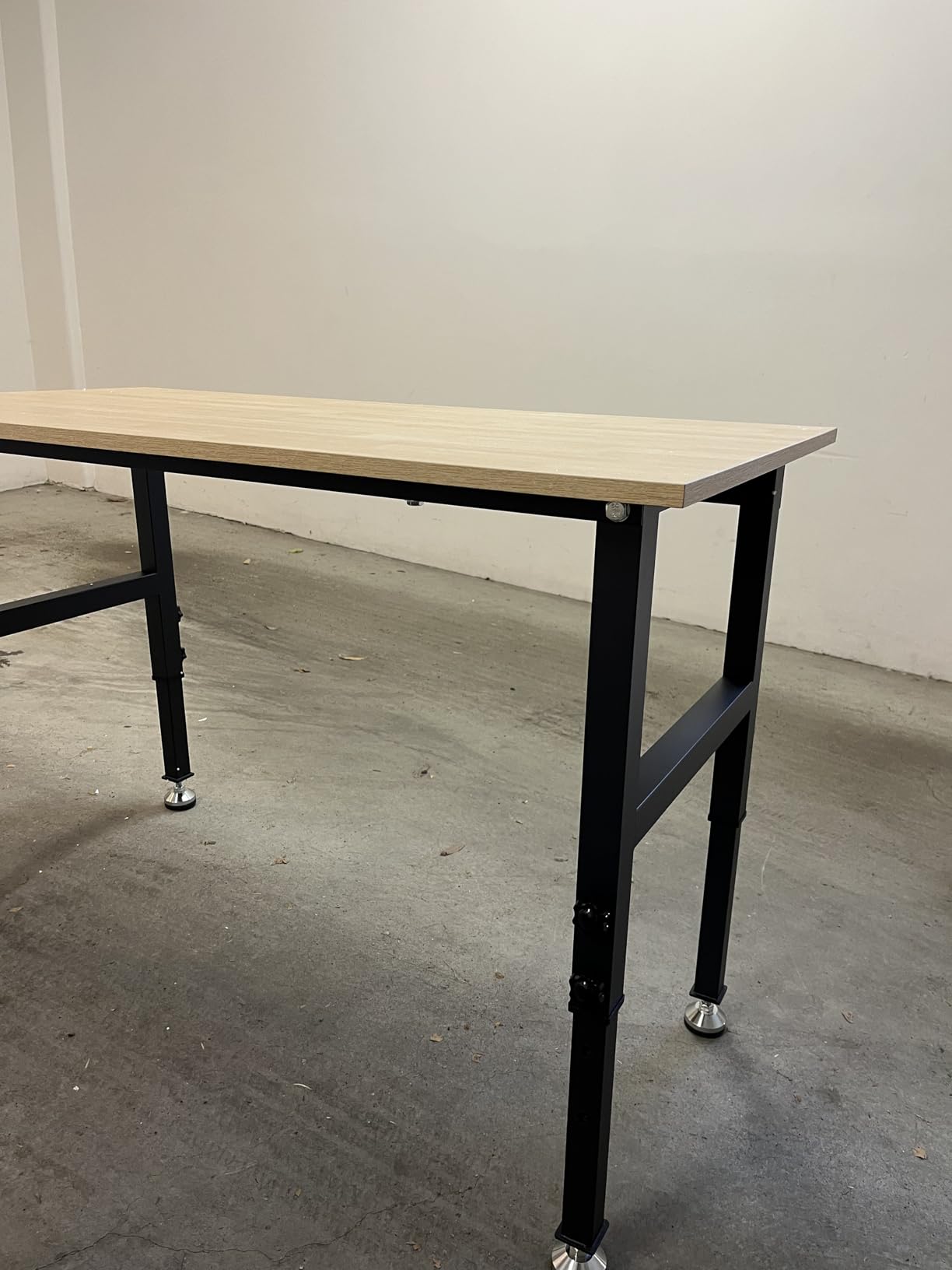 48” Adjustable Wood Work Bench, Heavy Duty Work Table with Power Outlets & Drawers Wheels for Workshop, Garage, 3000 Lbs Capacity customer photo 1