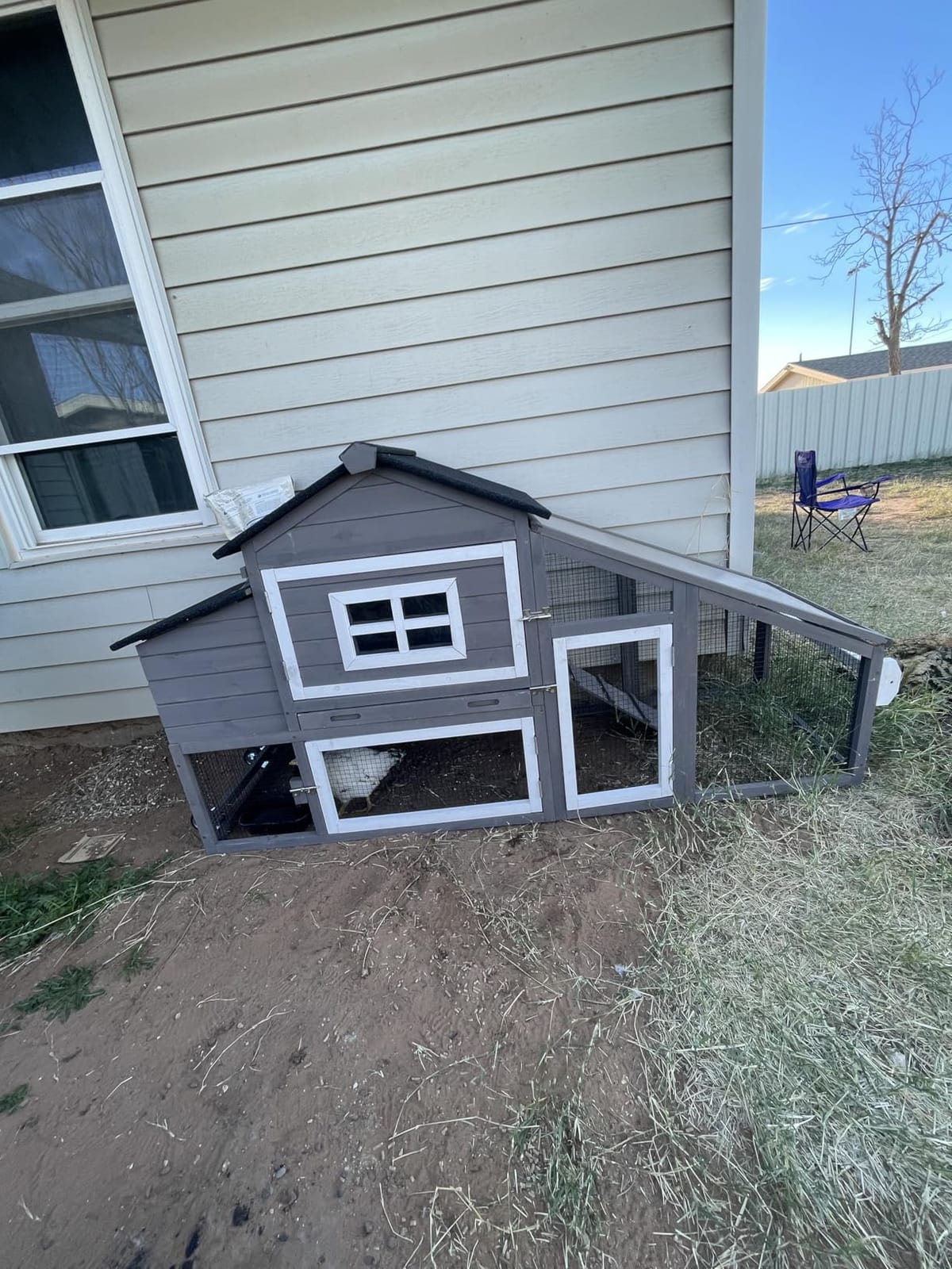 Small Chicken Coop with 2 Nesting Boxes, Wooden Hen House for 1-2 Chickens, Waterproof Asphalt Roof Poultry Hutch with Wildlife-Proof Latches, Roosting Bar and 4 Ground-Clearing Legs customer photo 2