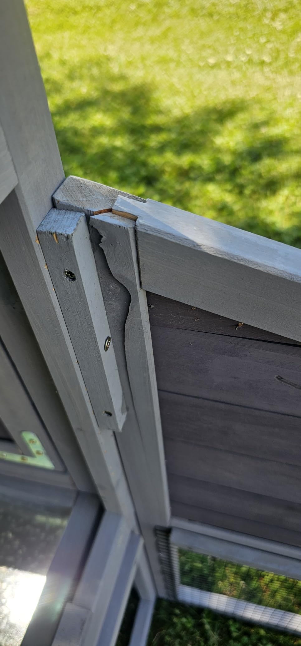 Aivituvin Chicken Coop with Nesting Box and Stand, Outdoor Elevated Hen House Wooden Poultry Coops with Weatherproof Asphalt Roof, Leakproof Pull-Out Tray for 2-3 Chickens, Ducks - Grey customer photo 2