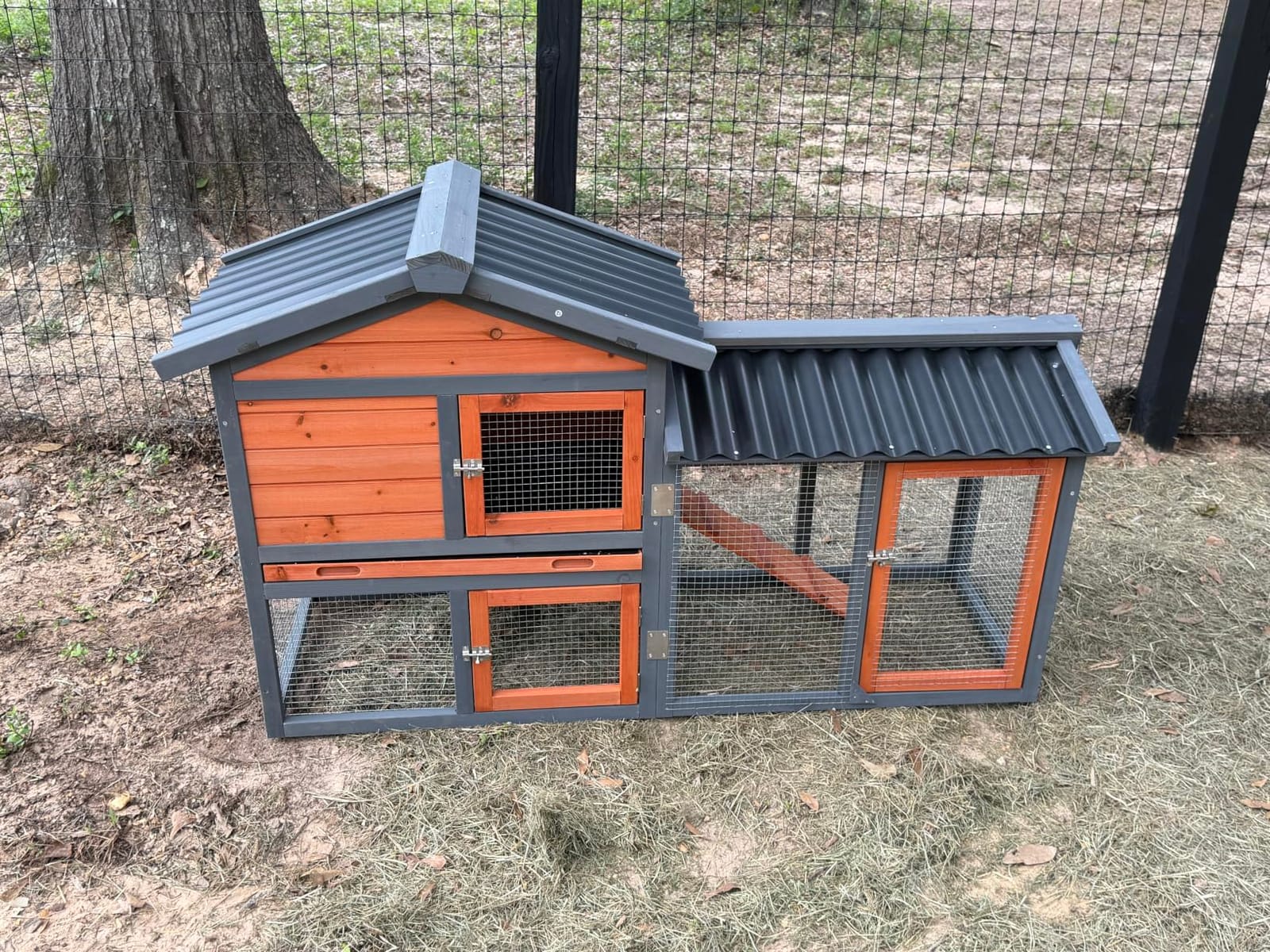 Small Chicken Coop for 2 ChickensIndoor Outdoor customer photo 2